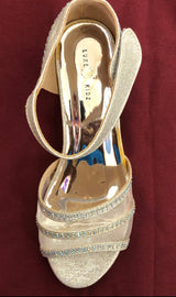 Girls shoes